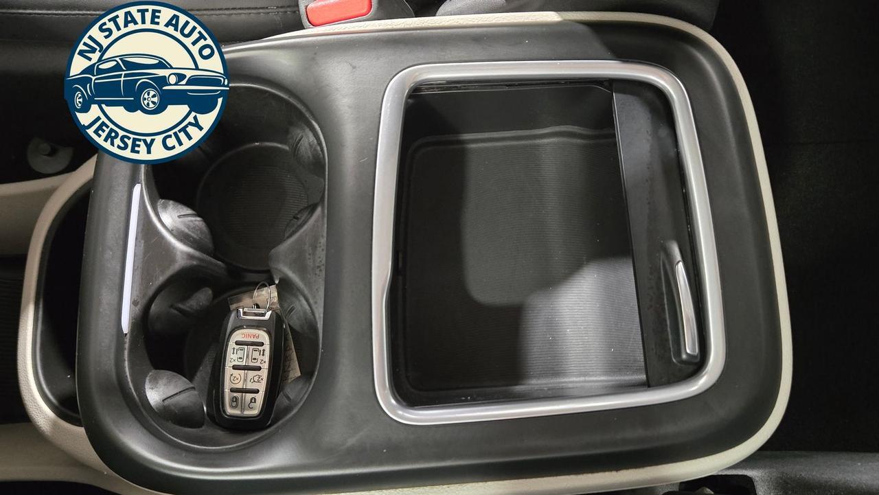 2024 Chrysler Pacifica Hybrid Select Jersey City NJ