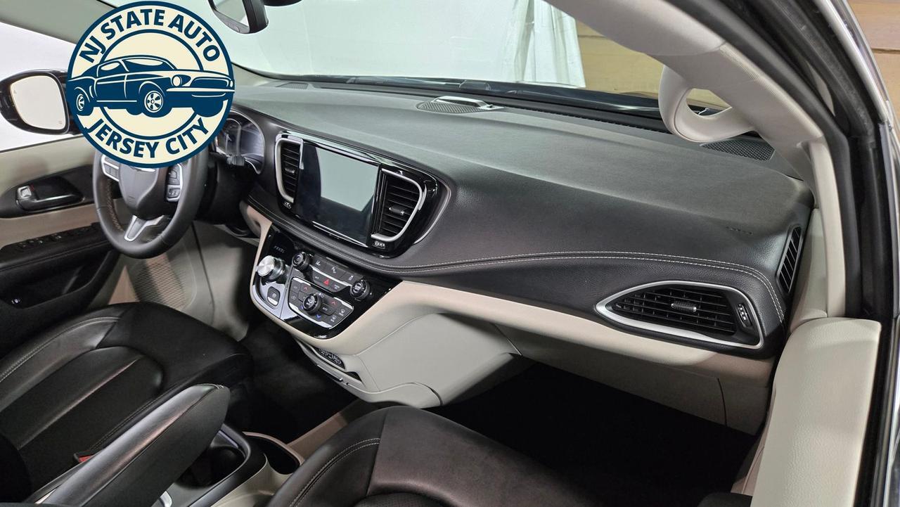 2024 Chrysler Pacifica Hybrid Select Jersey City NJ