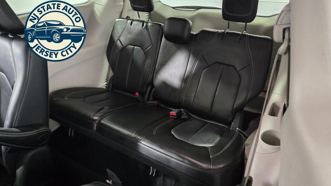 2024 Chrysler Pacifica Hybrid Select Jersey City NJ