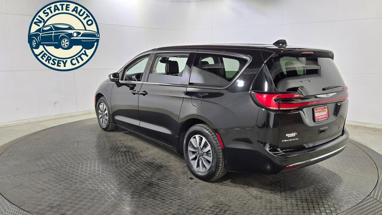 2024 Chrysler Pacifica Hybrid Select Jersey City NJ
