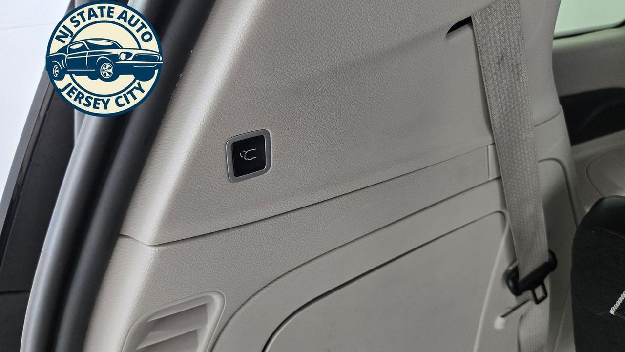 2024 Chrysler Pacifica Hybrid Select Jersey City NJ