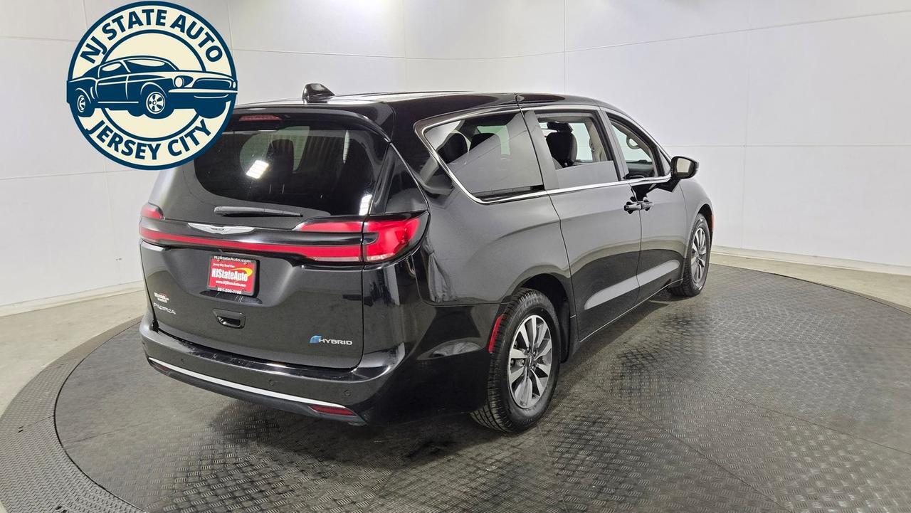 2024 Chrysler Pacifica Hybrid Select Jersey City NJ