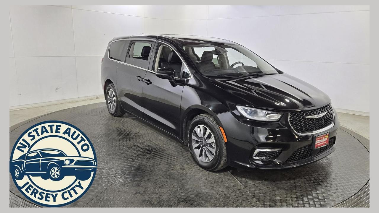 2024 Chrysler Pacifica Hybrid Jersey City, NJ