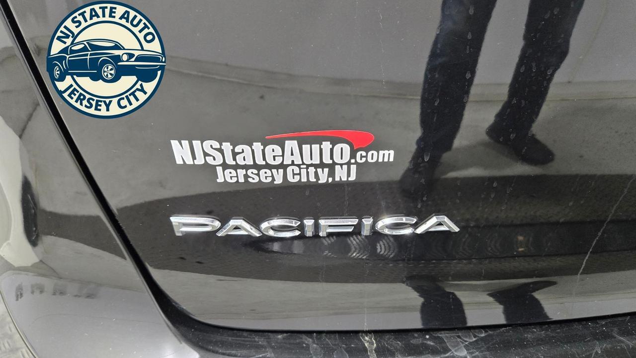 2024 Chrysler Pacifica Hybrid Select Jersey City NJ