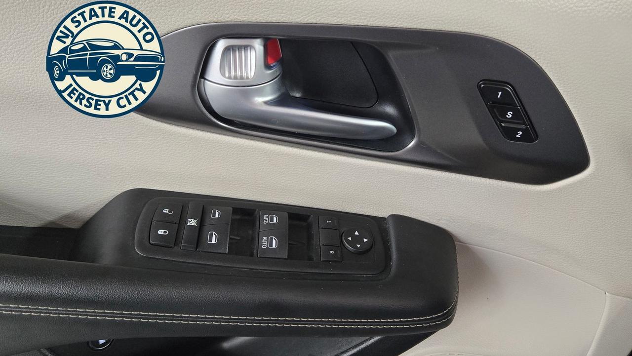 2024 Chrysler Pacifica Hybrid Select Jersey City NJ