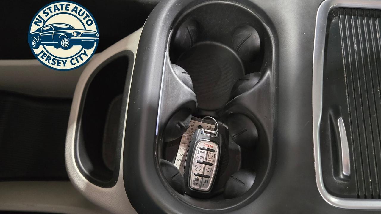 2024 Chrysler Pacifica Hybrid Select Jersey City NJ