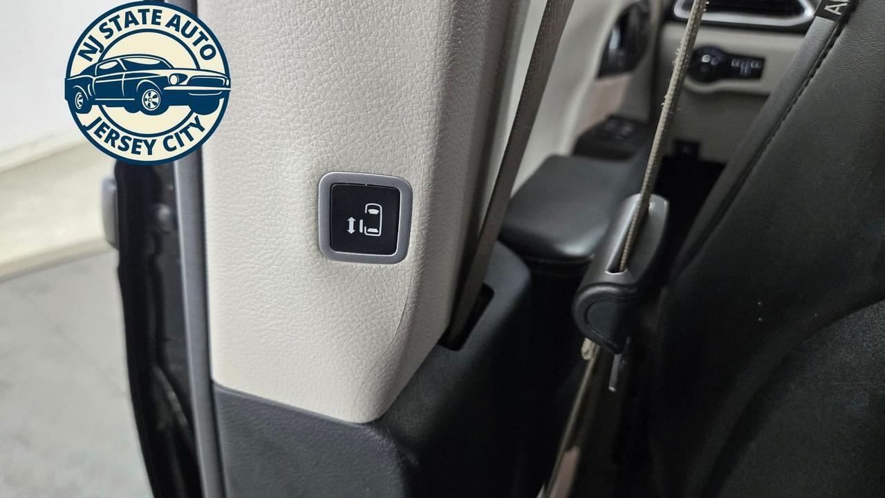 2024 Chrysler Pacifica Hybrid Select Jersey City NJ