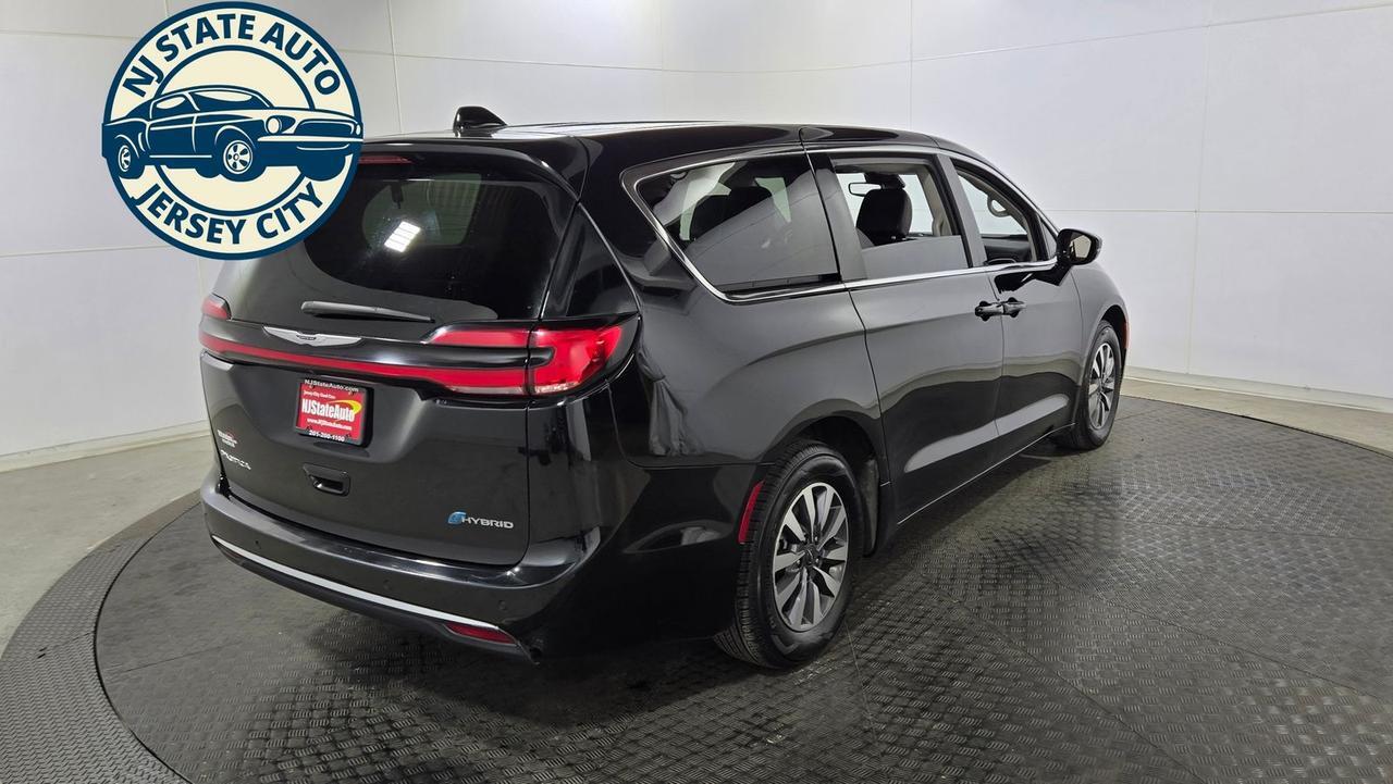 2024 Chrysler Pacifica Hybrid Select Jersey City NJ