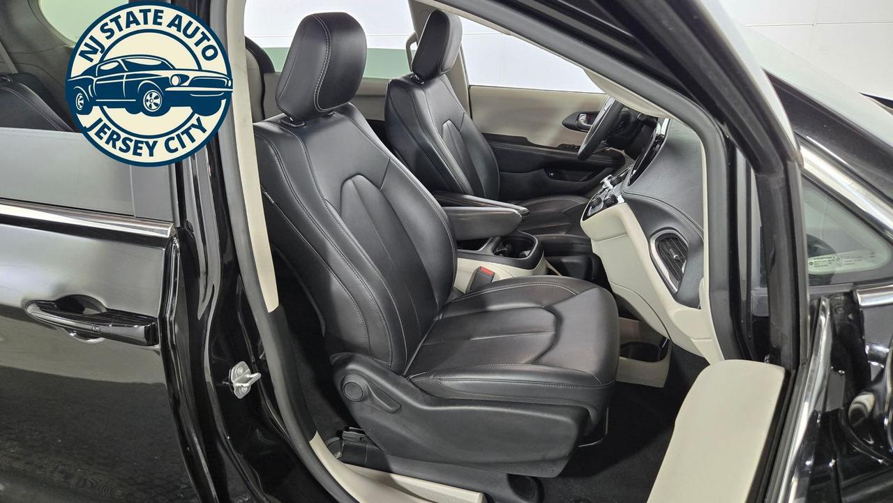 2024 Chrysler Pacifica Hybrid Select Jersey City NJ