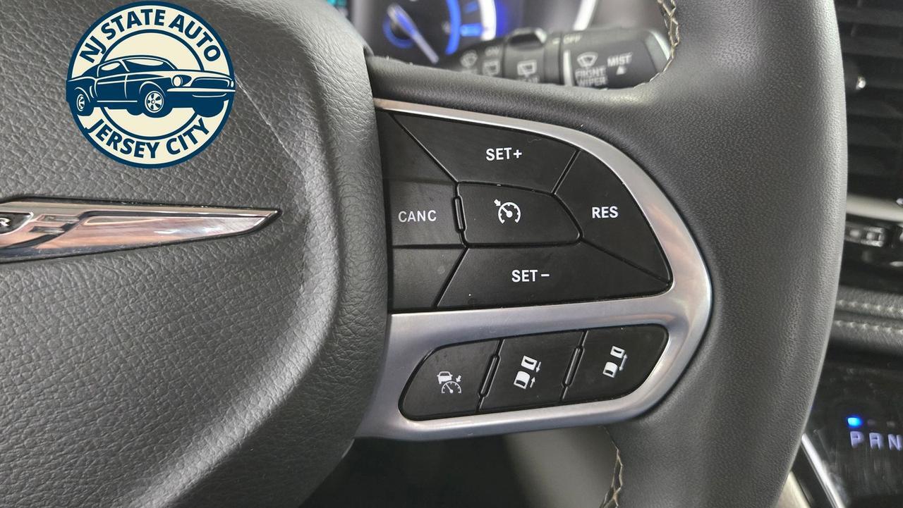 2024 Chrysler Pacifica Hybrid Select Jersey City NJ