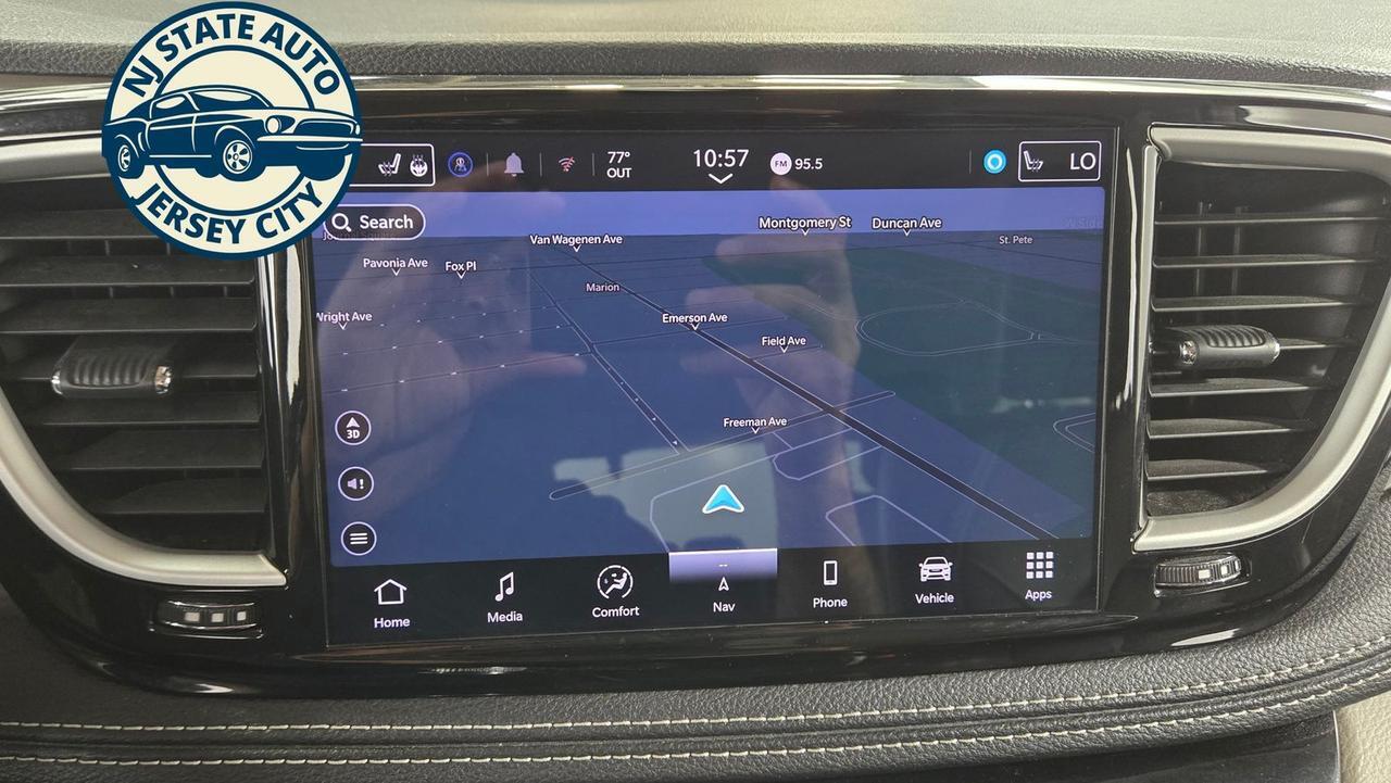 2024 Chrysler Pacifica Hybrid Select Jersey City NJ