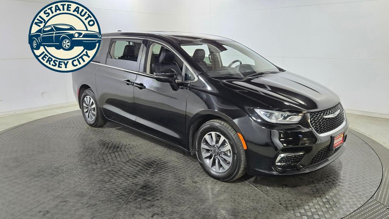 2024 Chrysler Pacifica Hybrid Select Jersey City NJ