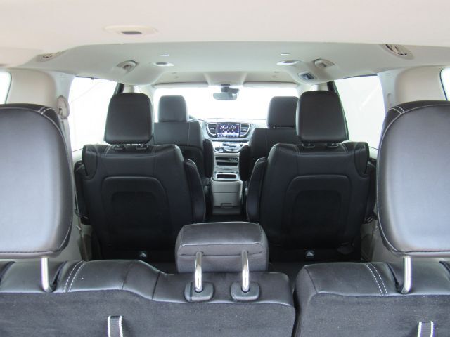 2024 Chrysler Pacifica Hybrid Select Plano TX