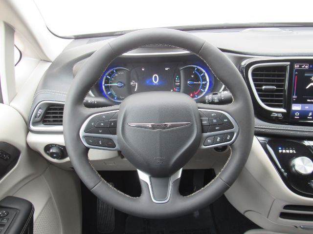 2024 Chrysler Pacifica Hybrid Select Plano TX