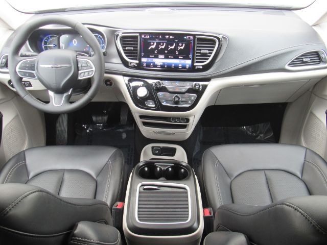 2024 Chrysler Pacifica Hybrid Select Plano TX