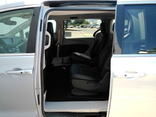 2024 Chrysler Pacifica Hybrid Select Plano TX