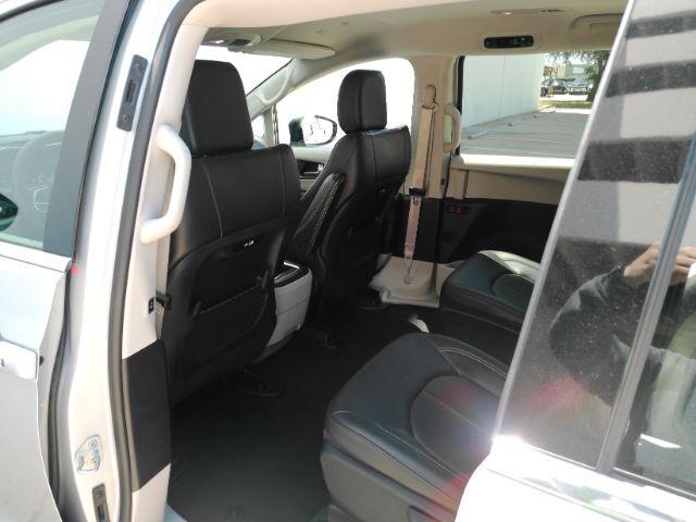 2024 Chrysler Pacifica Hybrid Select Plano TX