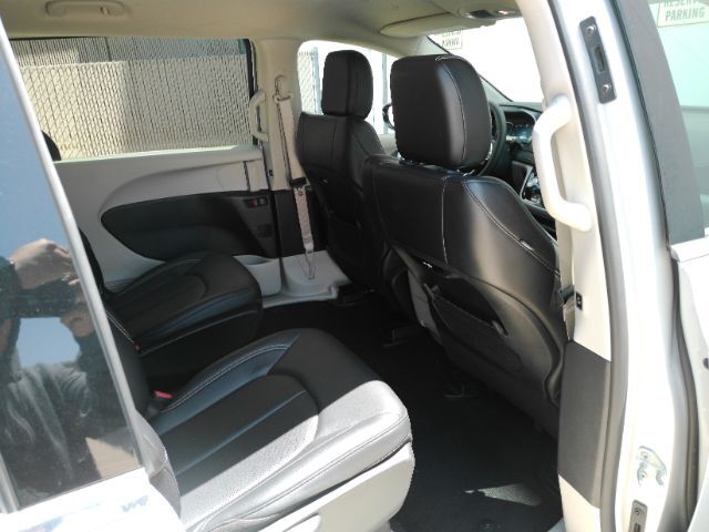 2024 Chrysler Pacifica Hybrid Select Plano TX