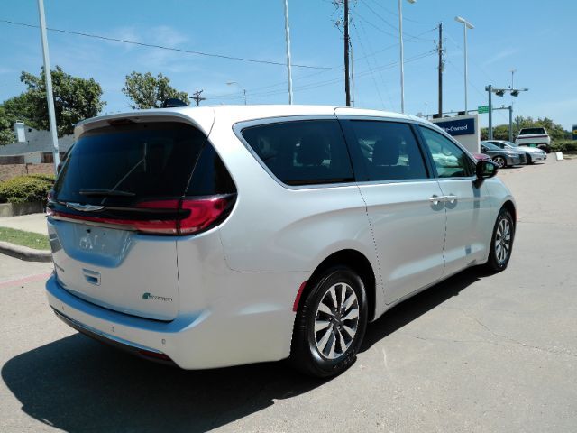 2024 Chrysler Pacifica Hybrid Select Plano TX