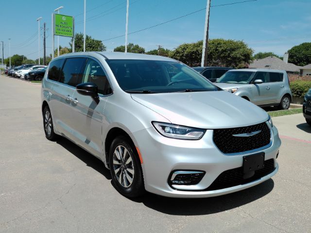 2024 Chrysler Pacifica Hybrid Select Plano TX