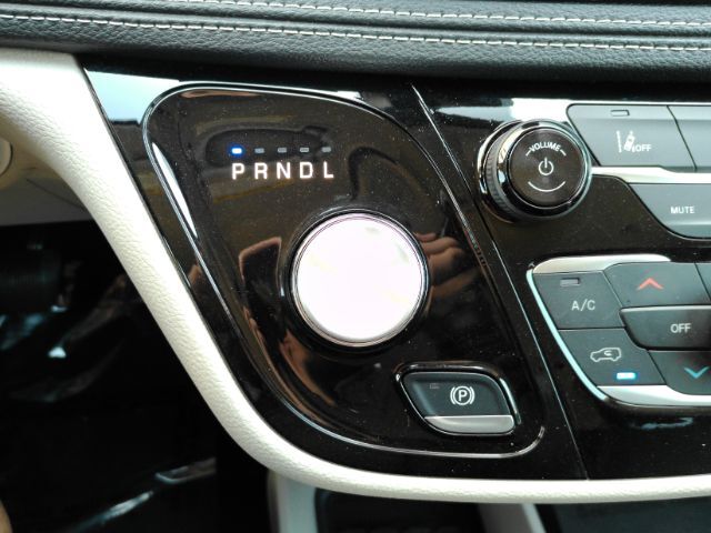 2024 Chrysler Pacifica Hybrid Select Plano TX