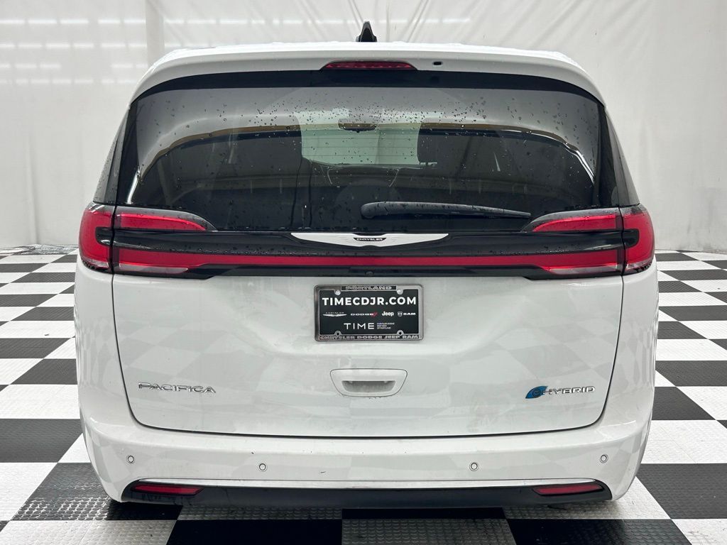 2024 Chrysler Pacifica Hybrid Select Portland OR