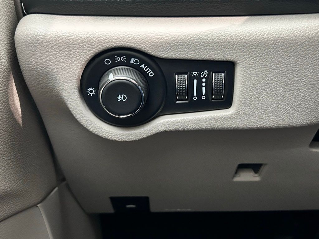 2024 Chrysler Pacifica Hybrid Select Portland OR