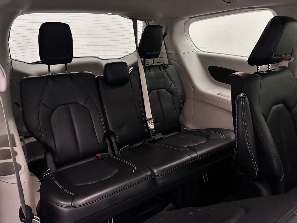 2024 Chrysler Pacifica Hybrid Select Portland OR