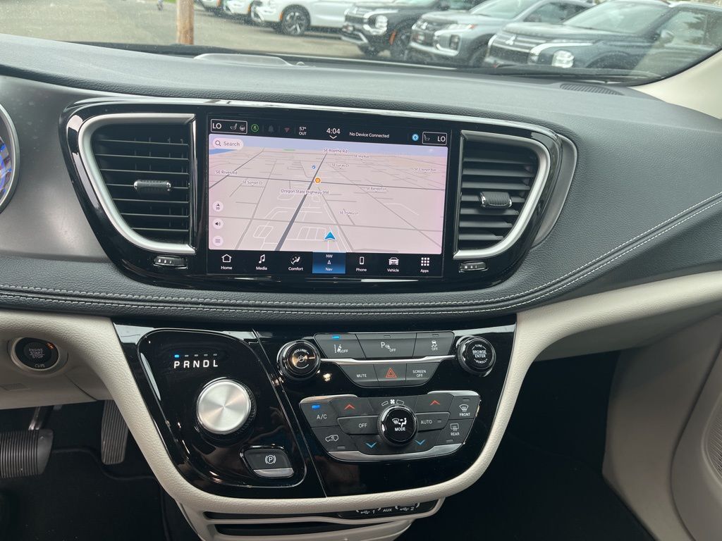 2024 Chrysler Pacifica Hybrid Select Milwaukie OR