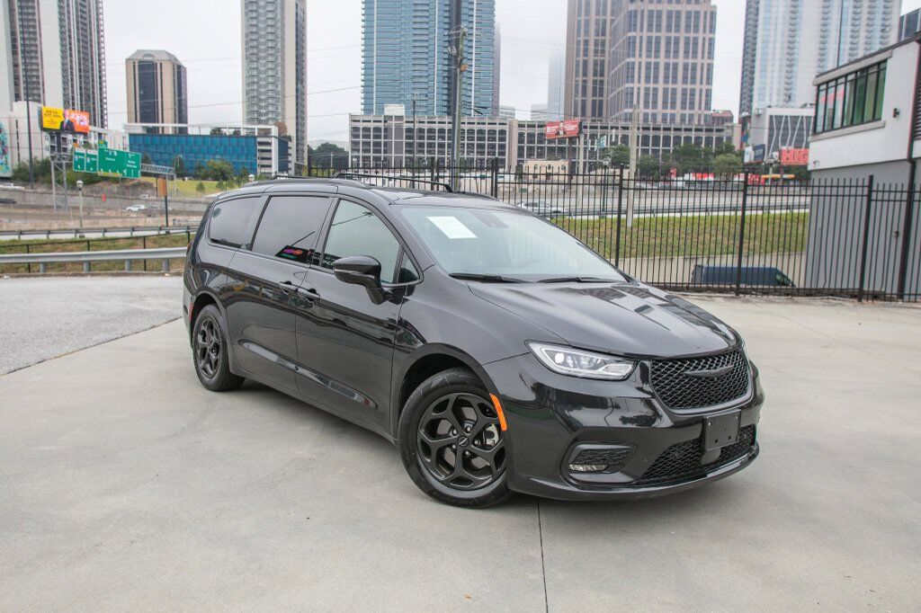 2024 Chrysler Pacifica Hybrid Select Premium S Appearance