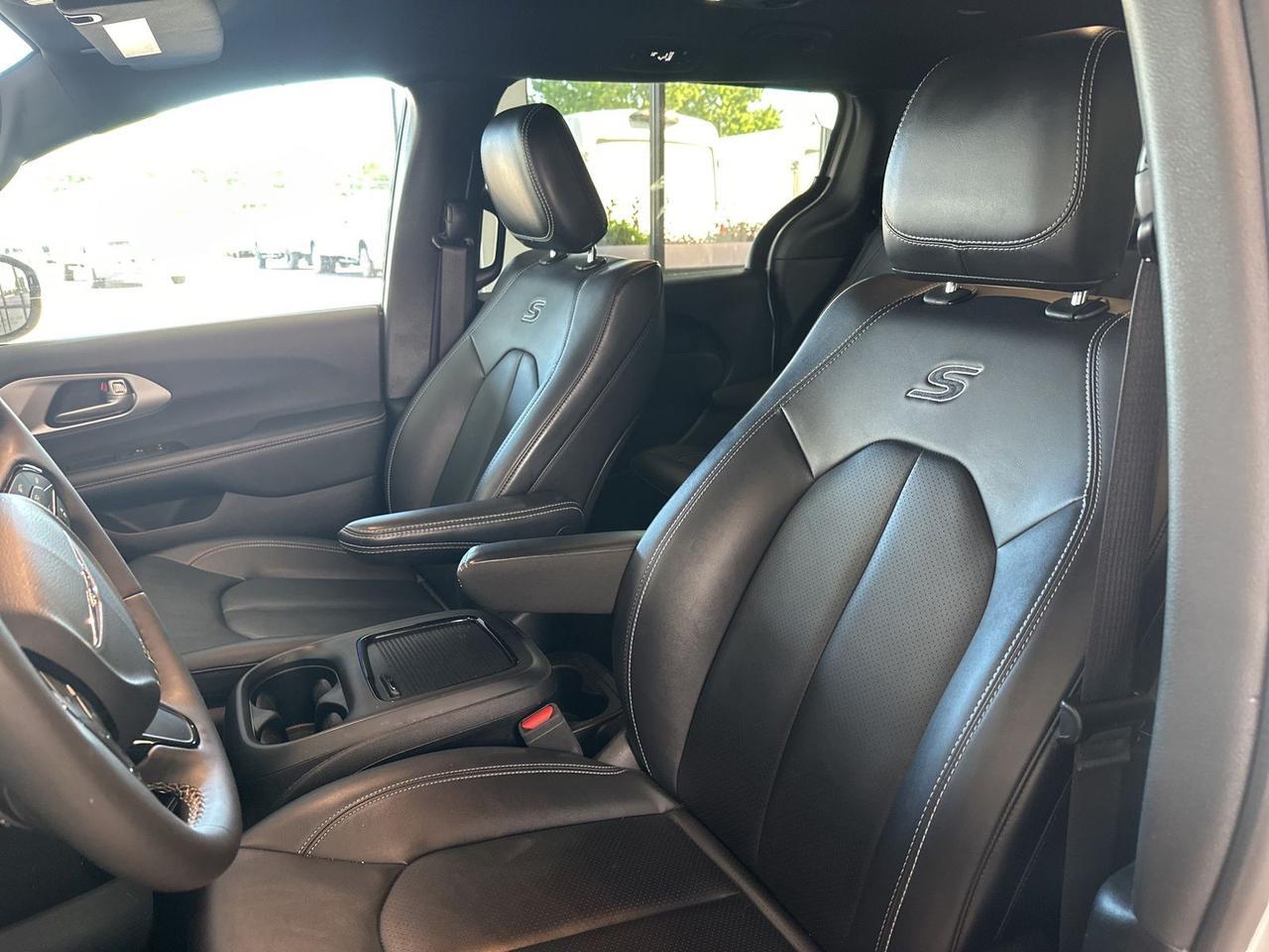 2024 Chrysler Pacifica Hybrid Select S Appearance Richmond VA