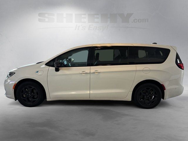 2024 Chrysler Pacifica Hybrid Select S Appearance Richmond VA