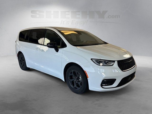 2024 Chrysler Pacifica Hybrid Select S Appearance Richmond VA