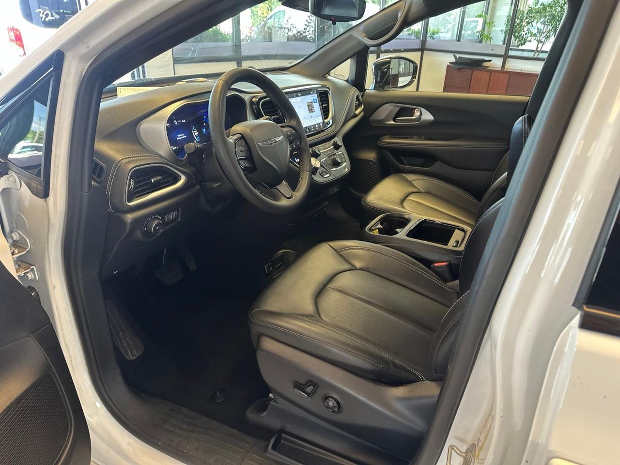 2024 Chrysler Pacifica Hybrid Select S Appearance Springfield VA