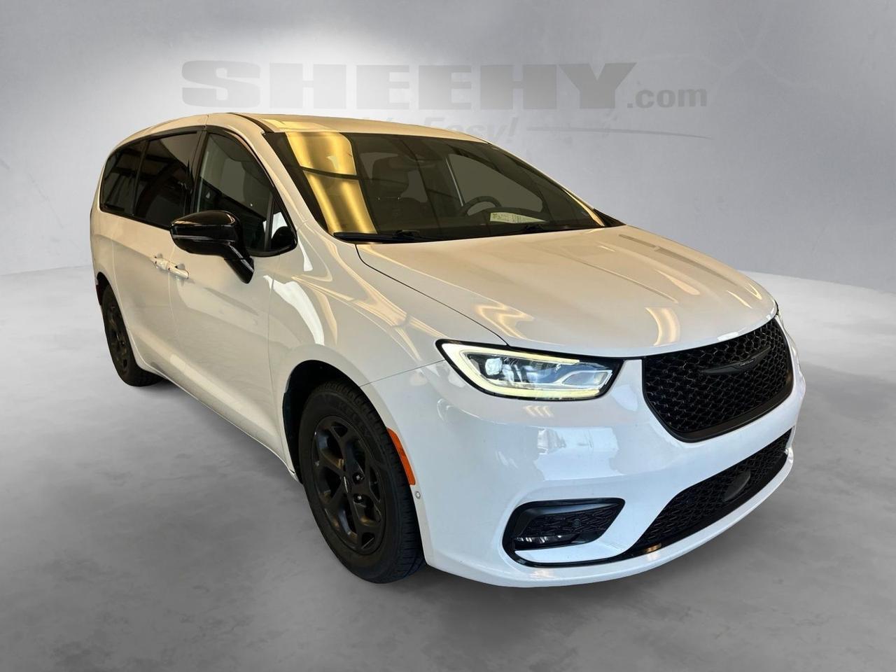 2024 Chrysler Pacifica Hybrid Select S Appearance Springfield VA
