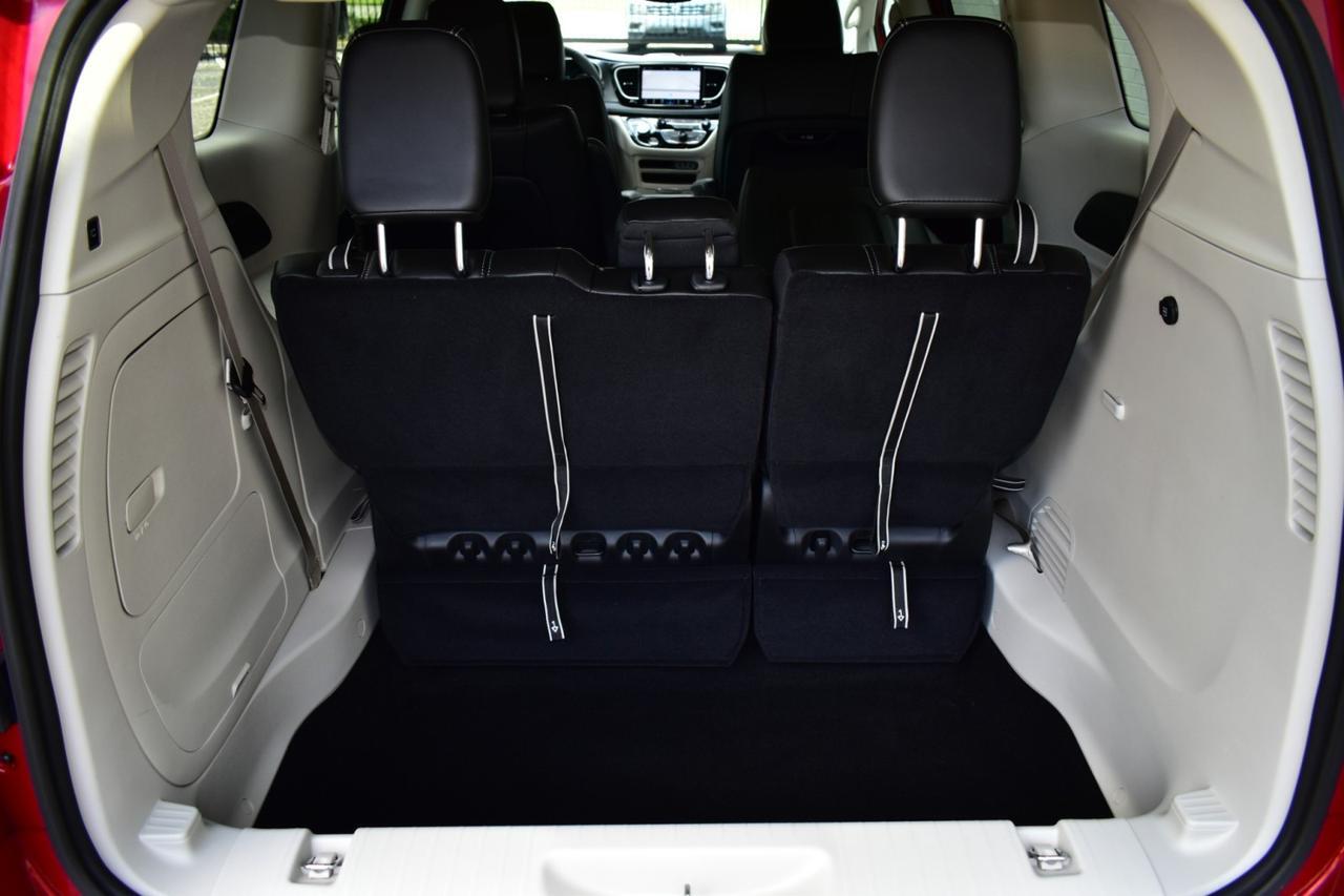 2024 Chrysler Pacifica Hybrid Select Tampa FL