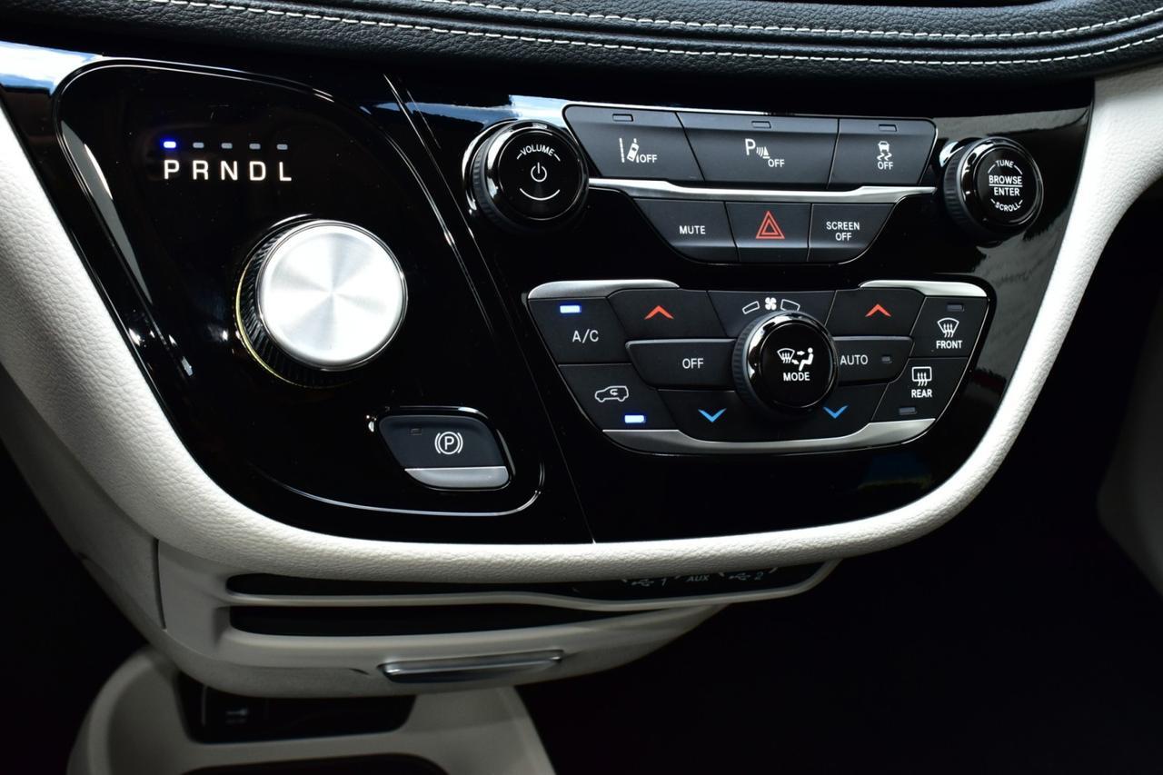 2024 Chrysler Pacifica Hybrid Select Tampa FL
