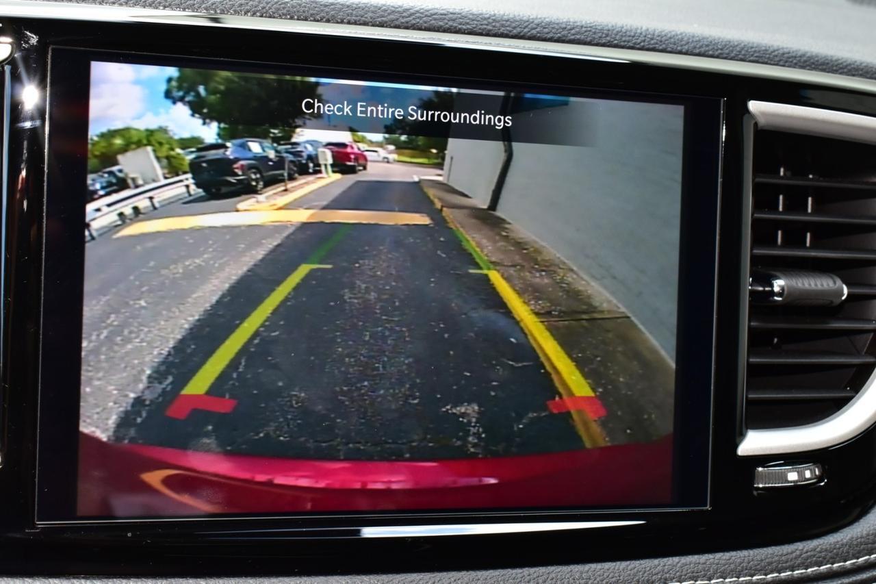 2024 Chrysler Pacifica Hybrid Select Tampa FL