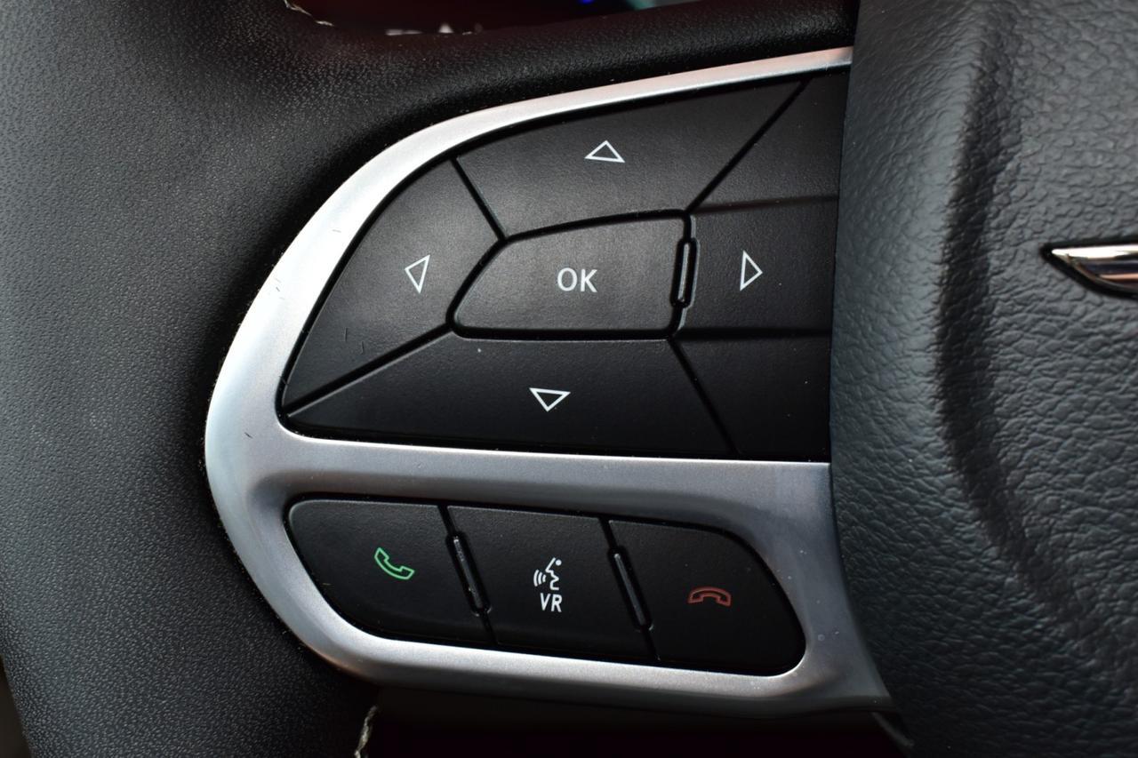 2024 Chrysler Pacifica Hybrid Select Tampa FL