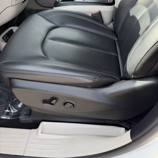 2024 Chrysler Pacifica Hybrid Select Herrin IL