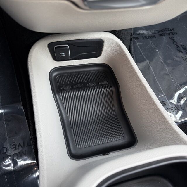 2024 Chrysler Pacifica Hybrid Select Herrin IL