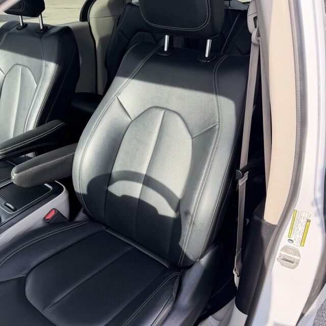 2024 Chrysler Pacifica Hybrid Select Herrin IL