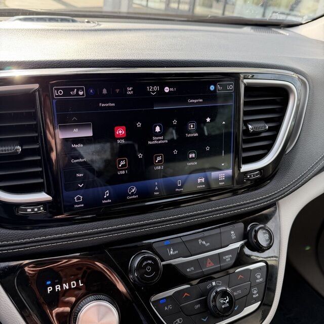 2024 Chrysler Pacifica Hybrid Select Herrin IL