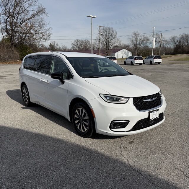 2024 Chrysler Pacifica Hybrid Select Herrin IL