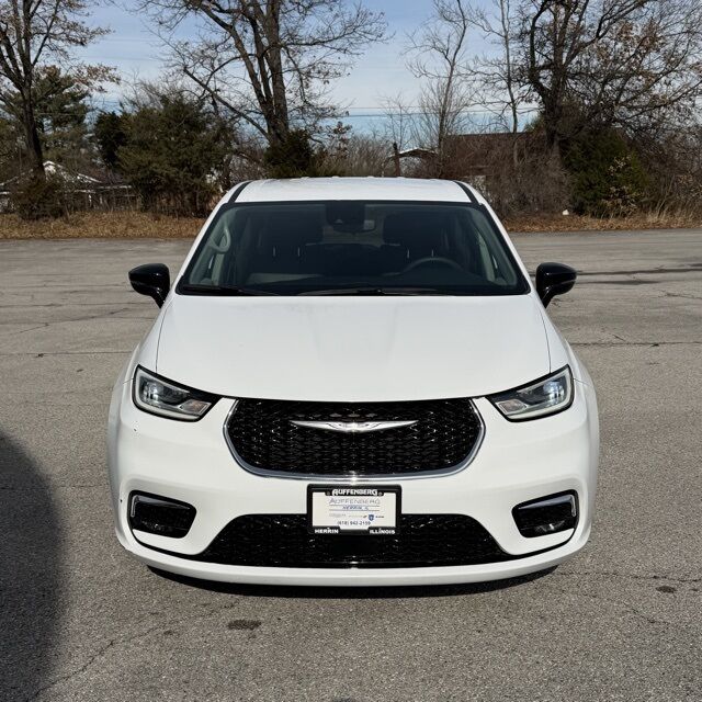 2024 Chrysler Pacifica Hybrid Select Herrin IL