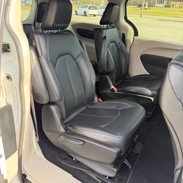 2024 Chrysler Pacifica Hybrid Select Herrin IL