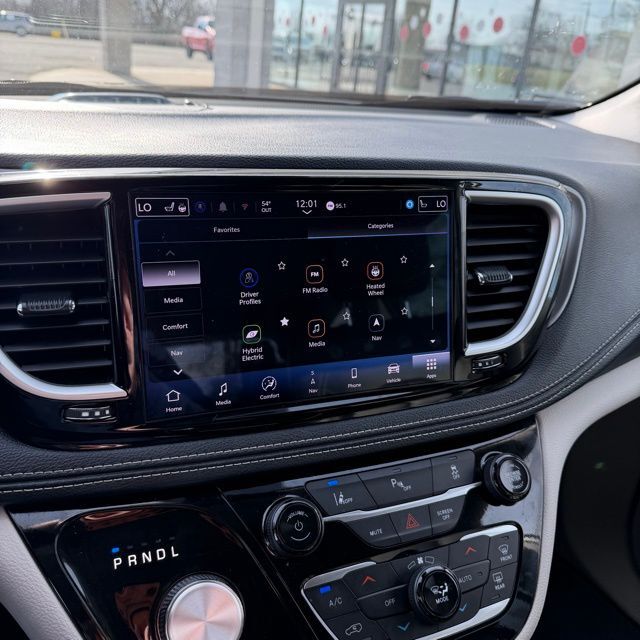 2024 Chrysler Pacifica Hybrid Select Herrin IL