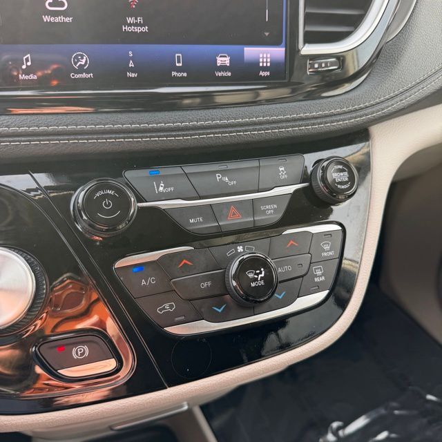 2024 Chrysler Pacifica Hybrid Select Herrin IL