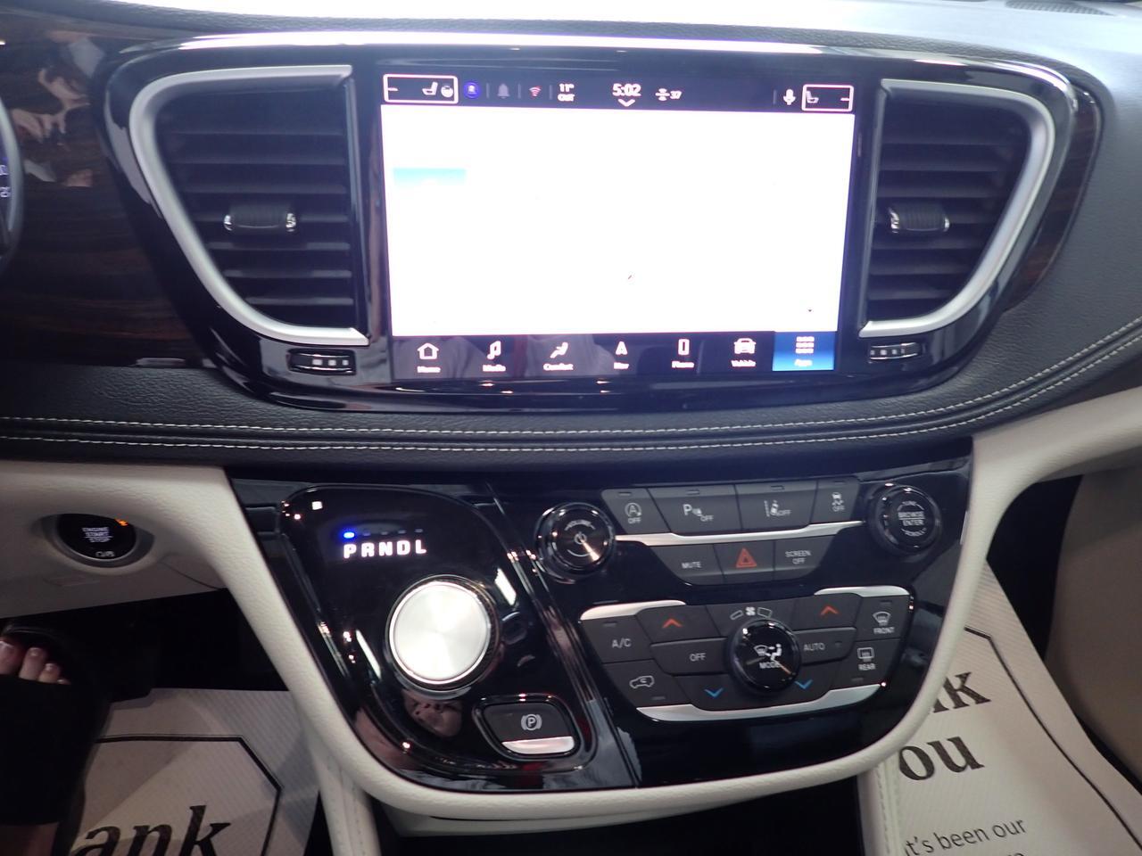 2024 Chrysler Pacifica Limited FWD LEATHER NAVI SUNROOF Listowel ON