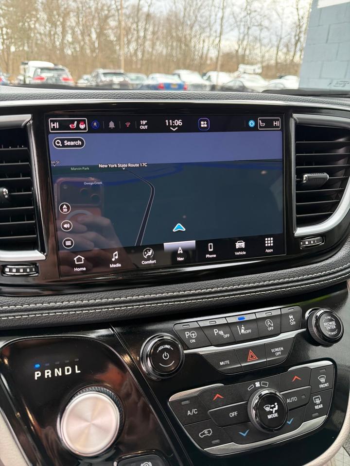 2024 Chrysler Pacifica Limited Owego NY